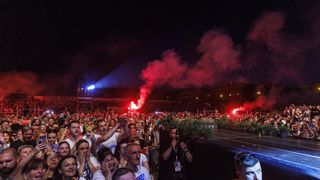 Mišo Kovač i prijatelji na Starom placu u Splitu Mišo Kovač i prijatelji na Starom placu u Splitu