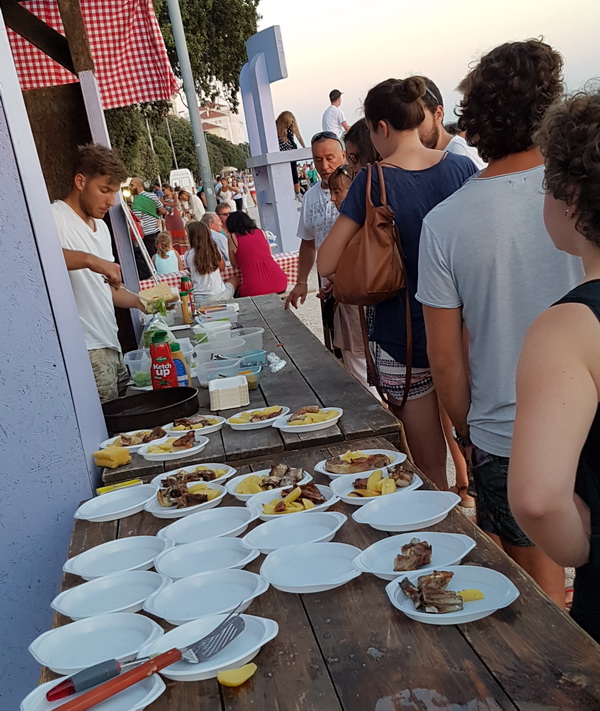 Zalazak sunca i Craft Beer Festival na zadarskoj rivi. Foto: Mladen Malik Zalazak sunca i Craft Beer Festival na zadarskoj rivi. Foto: Mladen Malik