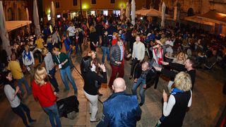 FIMBA After party na Narodnom trgu uz bend Songbusters FIMBA After party na Narodnom trgu uz bend Songbusters