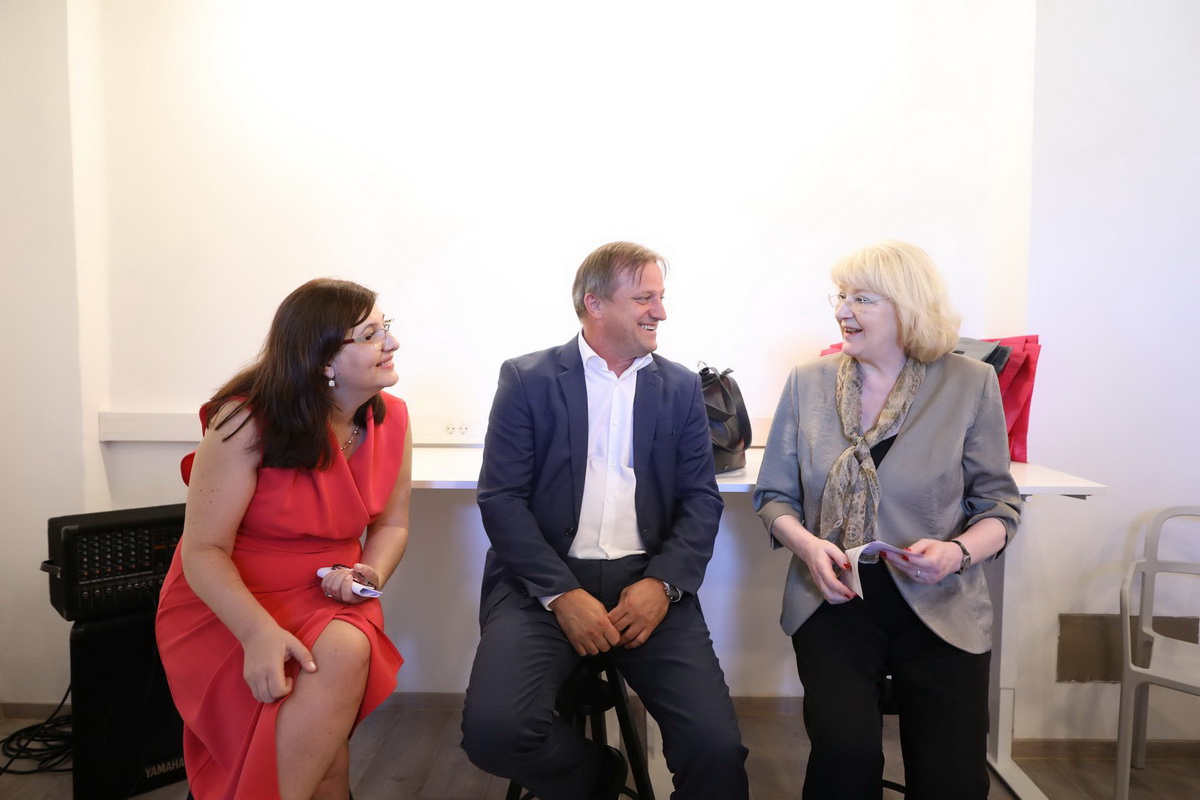 Otvoren CODE hub coworking prostor u Studentskom domu Sveučilišta u Zadru Otvoren CODE hub coworking prostor u Studentskom domu Sveučilišta u Zadru