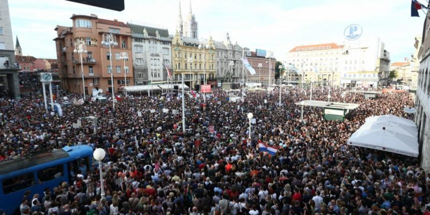 Image 381403 (auto) Image 381403 (auto)