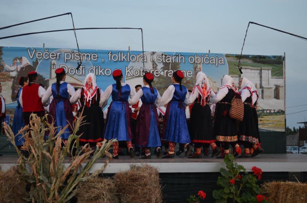Folklor, ravni kotari, običaji, tradicija
