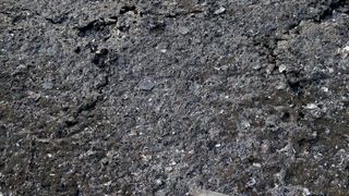 Kod Gračaca u vožnji se zapalio Renault i u potpunosti izgorio Kod Gračaca u vožnji se zapalio Renault i u potpunosti izgorio