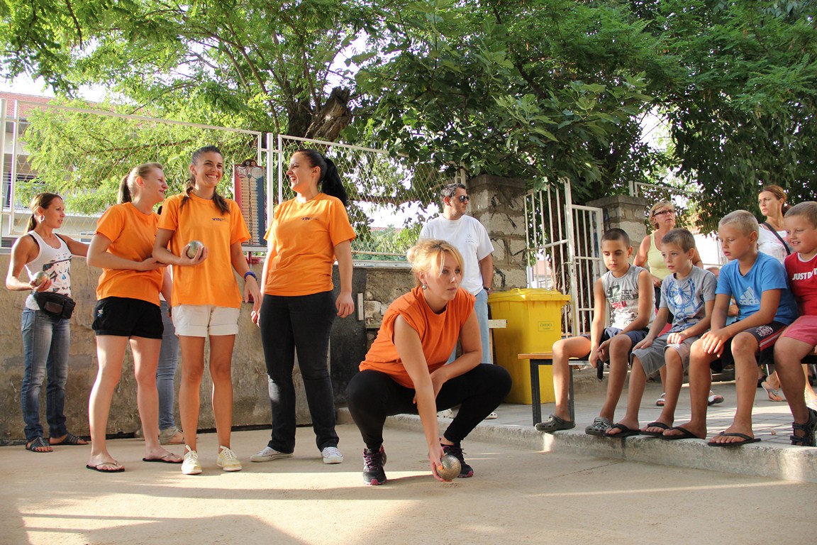 Započeo ženski turnir u boćanju na Stanovima, foto: Iva Perinčić Započeo ženski turnir u boćanju na Stanovima, foto: Iva Perinčić