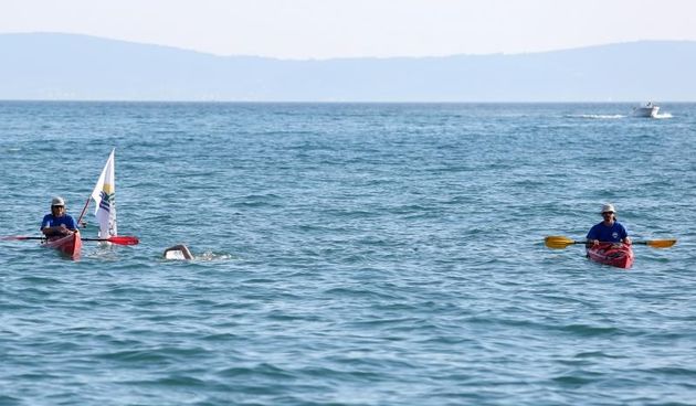 Dina Levačić otplivala humanitarni maraton između Trogira i Splita za Udrugu Anđeli. Foto: Miranda Cikotić/PIXSELL