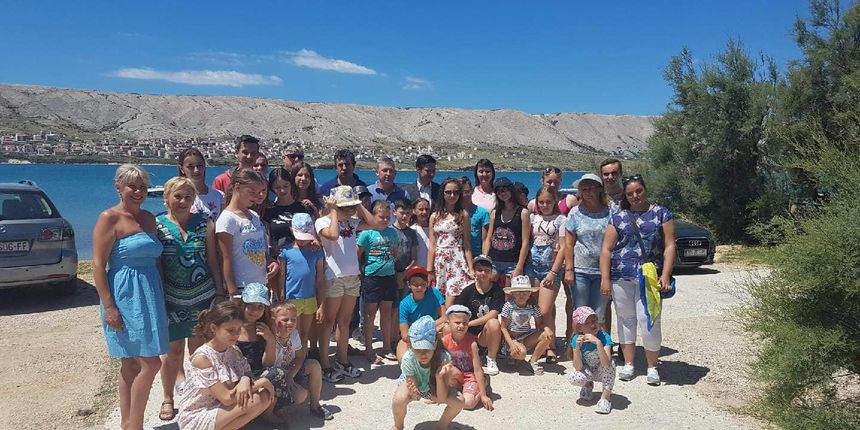 Mali Ukrajinci u Pagu proveli nekoliko bezbrižnih ljetnih dana Mali Ukrajinci u Pagu proveli nekoliko bezbrižnih ljetnih dana