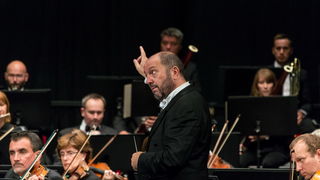 Simfonijski orkestar HRT-a pod ravnjanjem Enrica Dinda otvorio koncertnu sezonu u Zadru Simfonijski orkestar HRT-a pod ravnjanjem Enrica Dinda otvorio koncertnu sezonu u Zadru