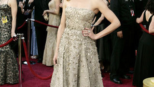 82. Red Carpet Oscara (oscar.go.com)