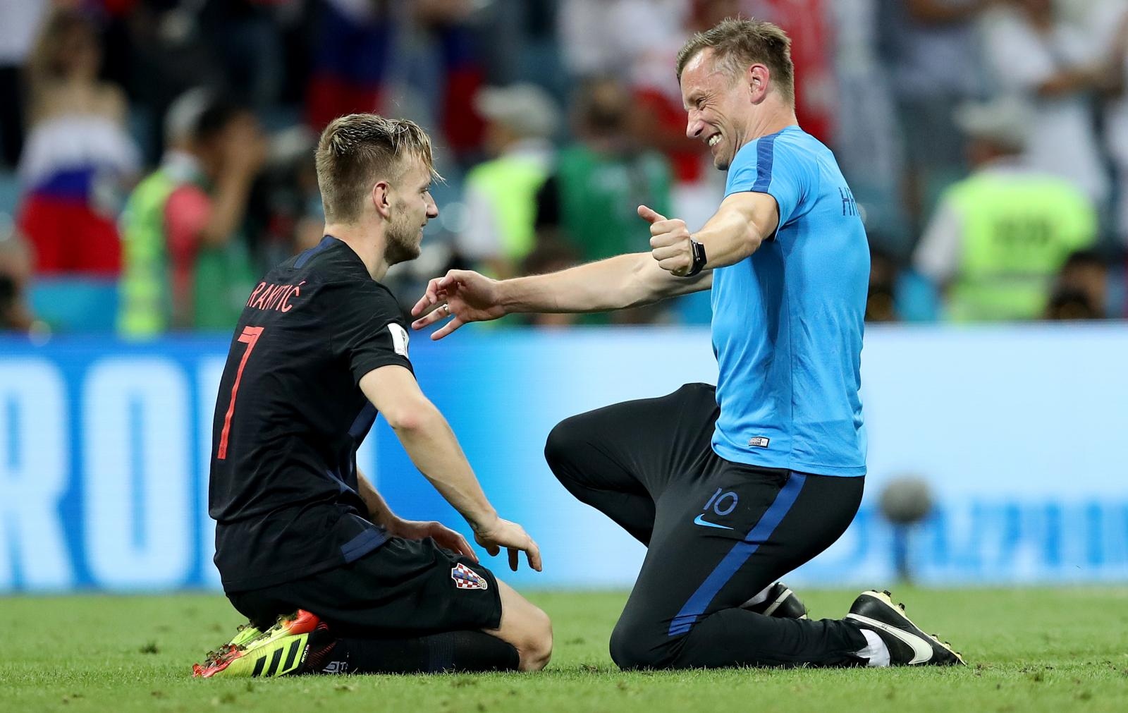 Slavlje Vatrenih nakon plasmana u polufinale Svjetskog prvenstva Slavlje Vatrenih nakon plasmana u polufinale Svjetskog prvenstva