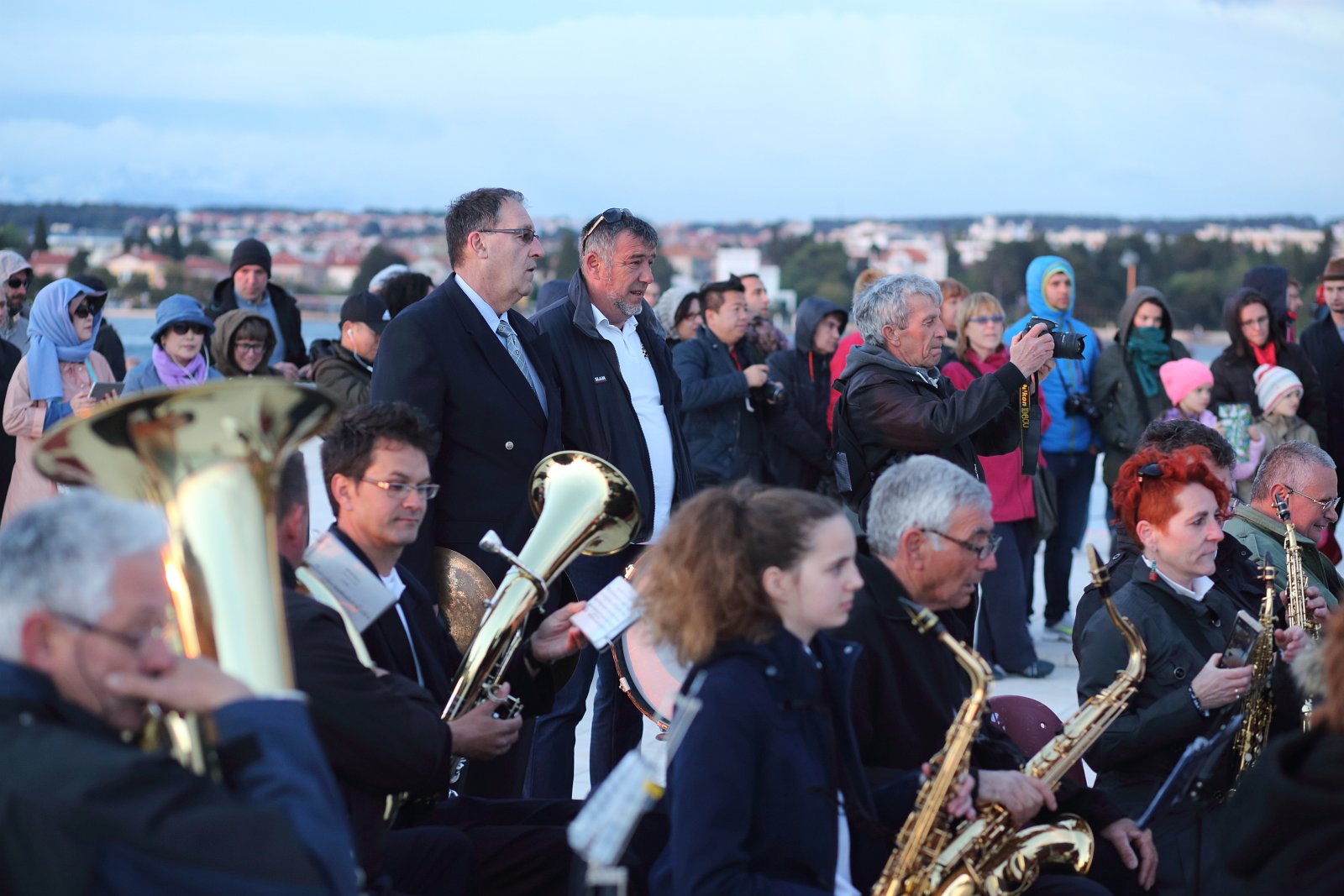 HGD Sv. Cecilija izvelo korčulanski viteški ples “Moreška” na Pozdravu suncu