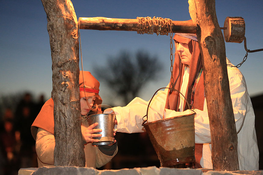 Blagdanski koncert okupio je brojne izvođače. Nastupio je Marko Perković Thompson, klapa Luna, klapa Kalelarga, klapa Hrvace