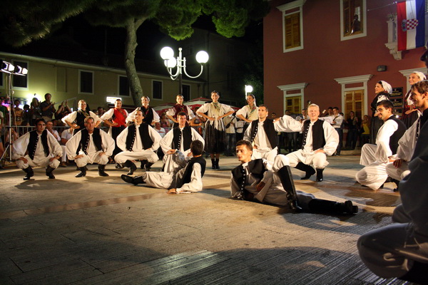 Biograd na Moru: Zavrsna priredba Ljetne skole folklora