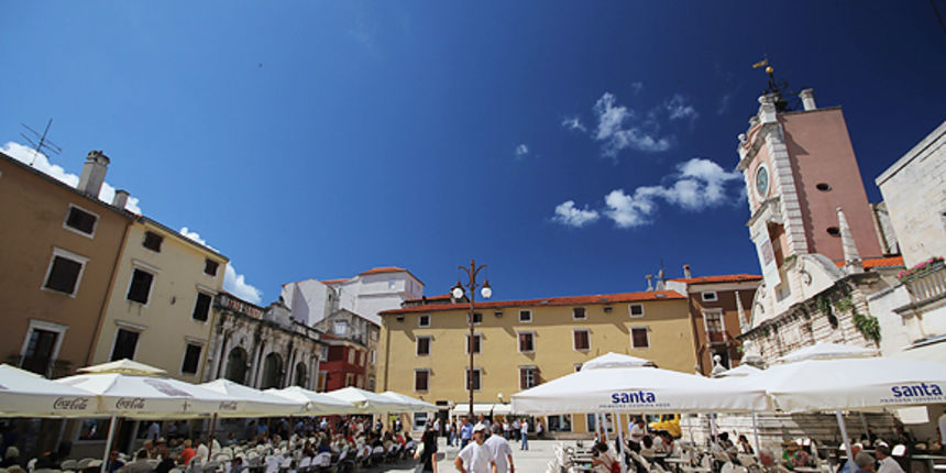 Đir po gradu 9. lipnja 2011., Narodni trg (foto:Saša Čuka) Đir po gradu 9. lipnja 2011., Narodni trg (foto:Saša Čuka)