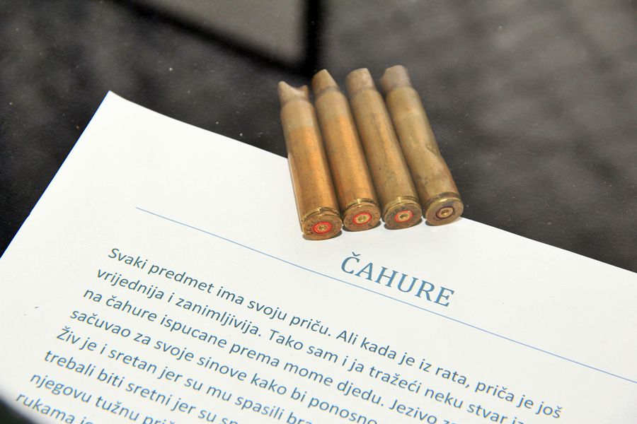 Kneževa palača: Izložba “Tragovi prošlosti na vratima sadašnjosti” Kneževa palača: Izložba “Tragovi prošlosti na vratima sadašnjosti”