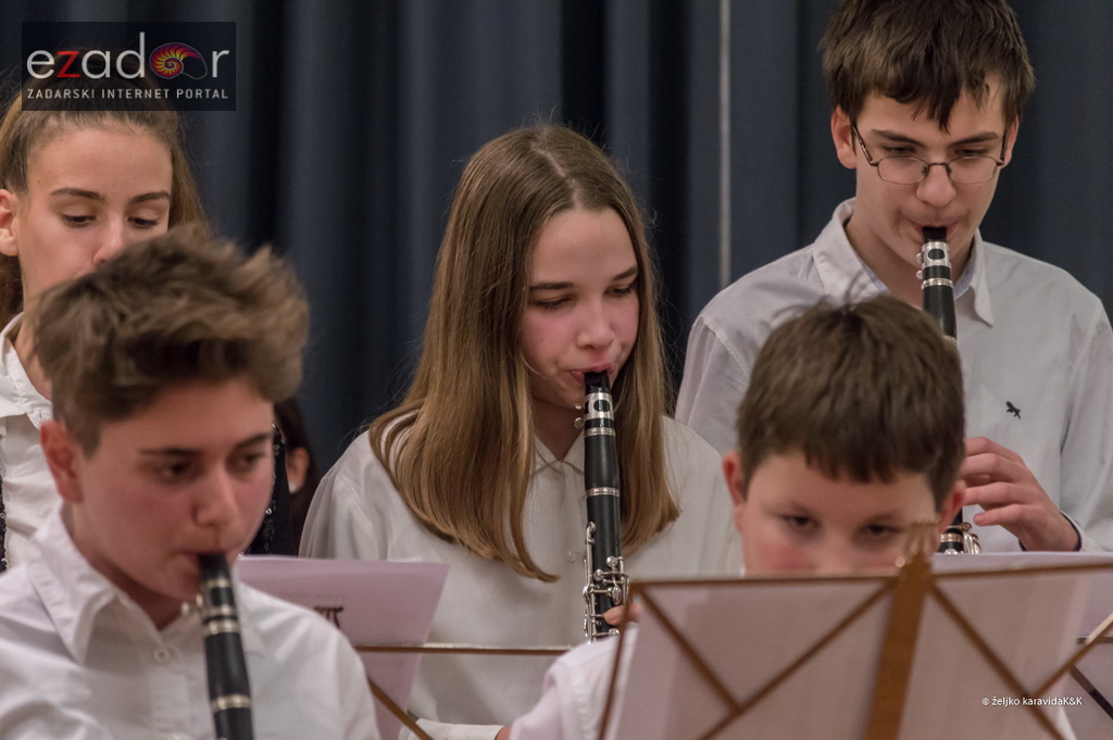 Božićni koncert mladih ansambala Glazbene škole Blagoje Bersa