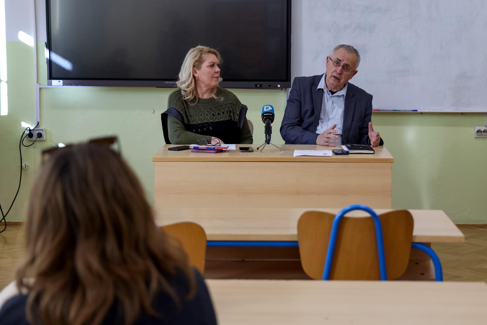 Zadar: Konferencija za medije Školskog sindikata Preporod