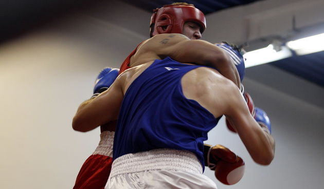 Zadar, 191110 Boksacka priredba u dvorani na Visnjiku gdje se nalazi Boksacki klub Diabolik. Odrzan je niz boksackih meceva. Turnir organizira BK Diabolik a to je njegov dar gradu Zadru povodom Blagdana Svetog Krsevana, njegovog zastitnika. Vec dugi niz g