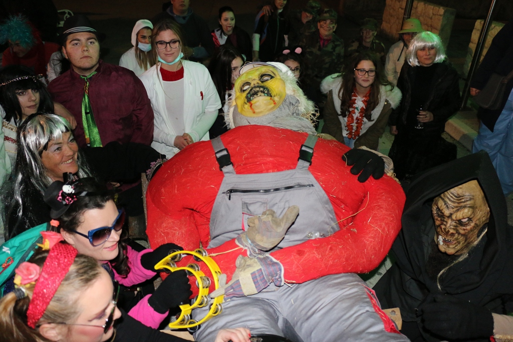 Virski Karneval veliko finale: nastupila Maja Šuput Virski Karneval veliko finale: nastupila Maja Šuput