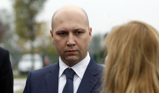 Cakovec, 241012.
Ministar zastite okolisa Mihael Zmajlovic u sluzbenom je posjetu Medjimurskoj zupaniji. Posjetio je gradiliste reciklaznog dvorista u Cakovcu.
Na fotografiji: ministar Mihael Zmajlovic.
Foto: Zeljko Hajdinjak / Cropix