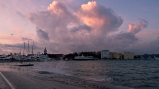 Tramontana u Zadru 17. prosinca 2011., Foto: Leo Banić Tramontana u Zadru 17. prosinca 2011., Foto: Leo Banić