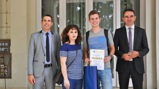 Zamjenik župana primio nagrađene učenike Zamjenik župana primio nagrađene učenike