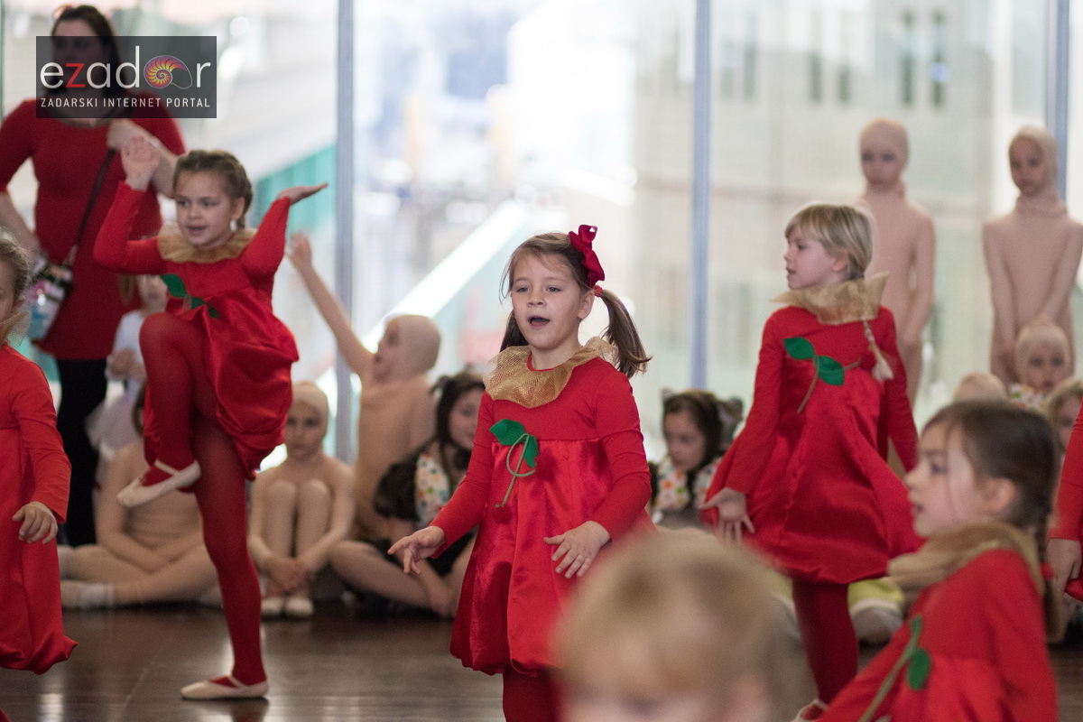 Plesni karneval u City Galleriji Plesni karneval u City Galleriji