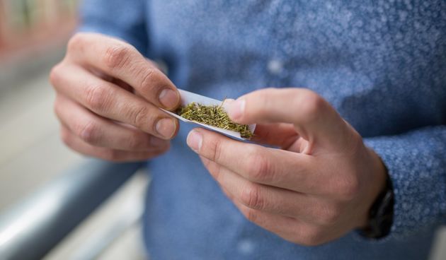 Amsterdam od svibnja zabranjuje pušenje džointa na javnim mjestima marihuana trava joint