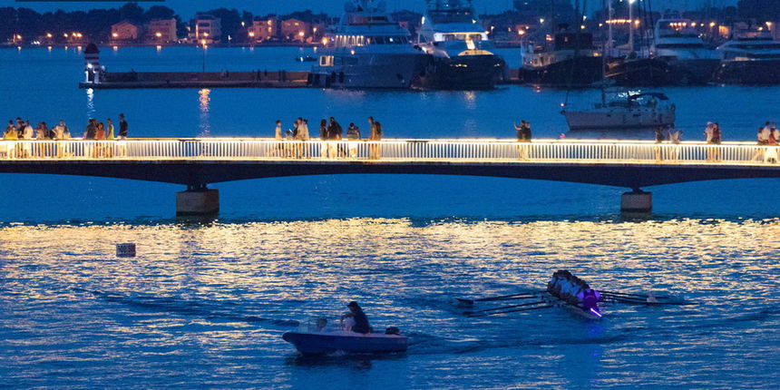 6. “Jadranov veslački dvoboj” osmeraca u uvali Jazine 6. “Jadranov veslački dvoboj” osmeraca u uvali Jazine