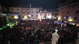 Doček Nove 2009. na Narodnom trgu (foto: Marin Gospić)