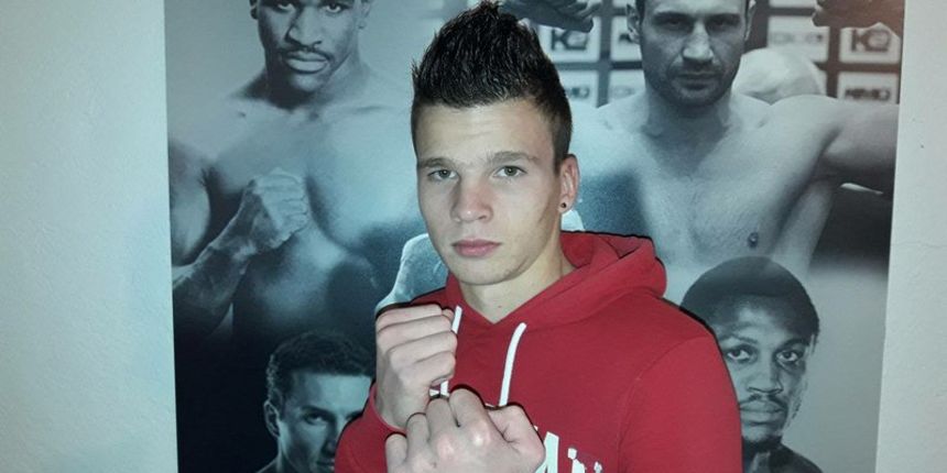 Image 380563 (auto) Image 380563 (auto)