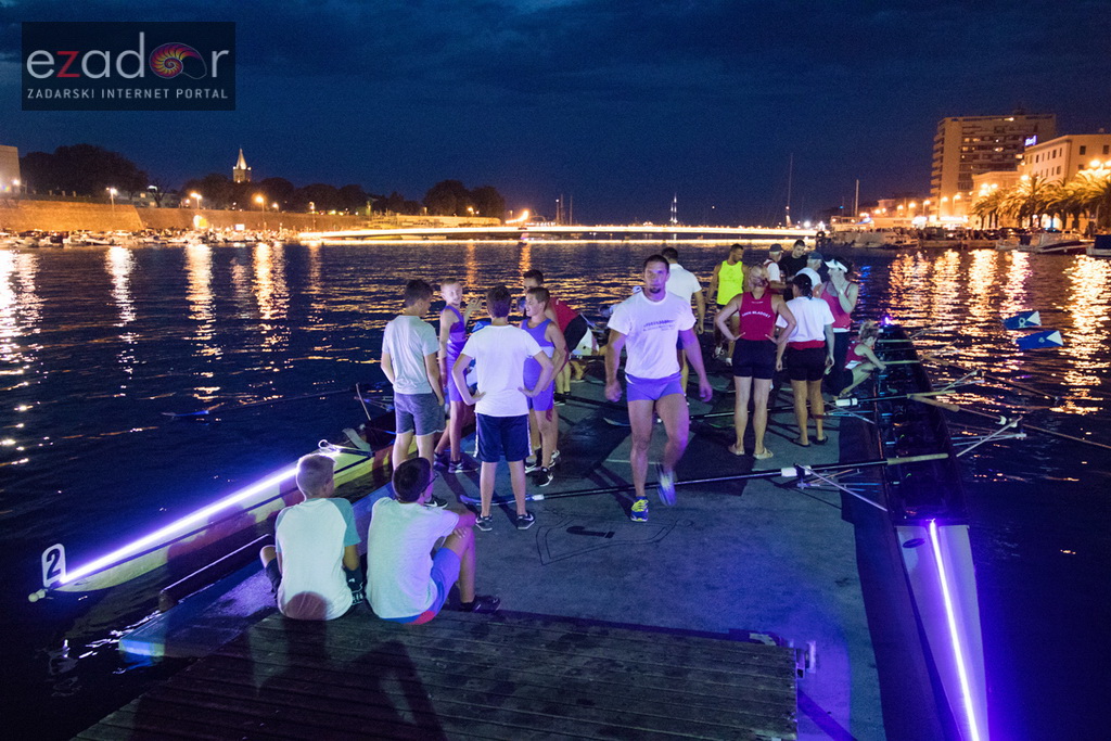 6. “Jadranov veslački dvoboj” osmeraca u uvali Jazine 6. “Jadranov veslački dvoboj” osmeraca u uvali Jazine