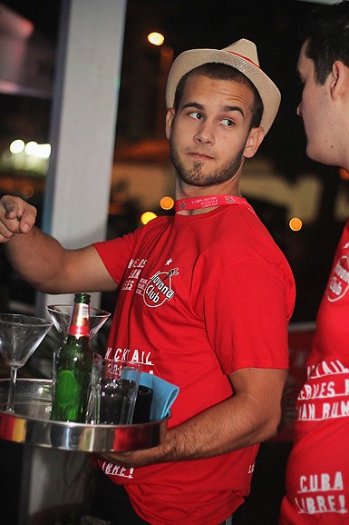 Brandon Morales u Maraschino baru (foto:Saša Čuka) Brandon Morales u Maraschino baru (foto:Saša Čuka)