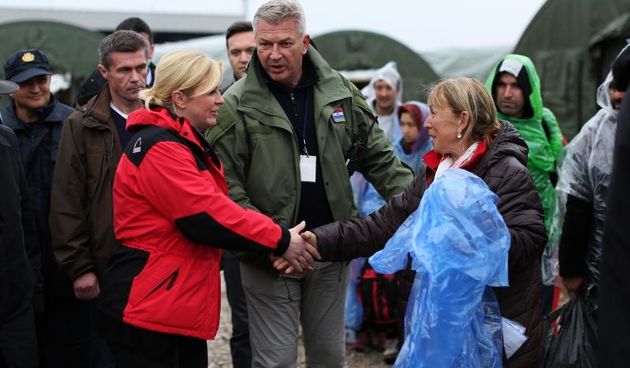 Predsjednica Republike Hrvatske Kolinda Grabar-Kitarovic obisla je granicni prijelaz Bapska i izbjeglicki kamp Opatovac. Ministar Ranko Ostojic. Photo: Marko Mrkonjic/PIXSELL