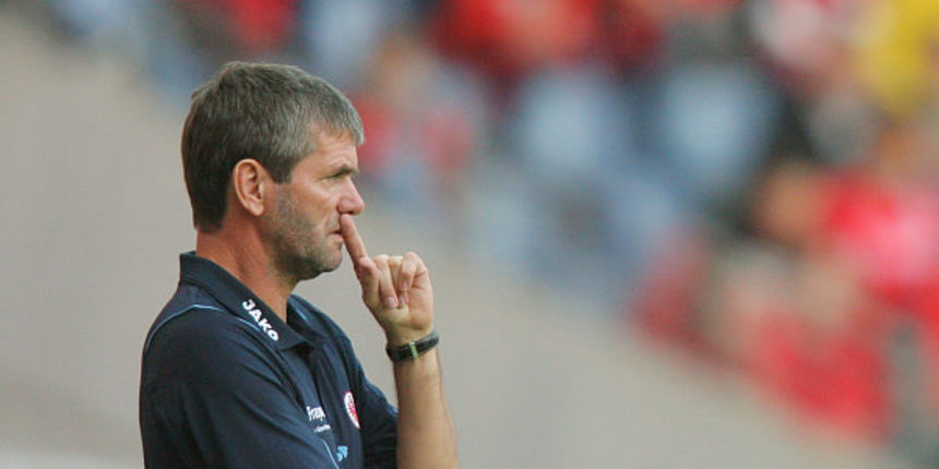 Friedhelm Funkel, Eintracht Frankfurt (Foto:dpa@kicker.de) Friedhelm Funkel, Eintracht Frankfurt (Foto:dpa@kicker.de)