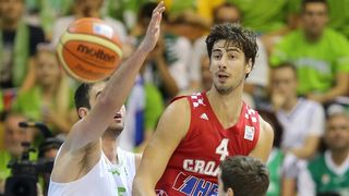 Europsko prvenstvo u kosarci Eurobasket Slovenija 2013., skupina C. Slovenija – Hrvatska 74-76. Photo: Igor Kralj/PIXSELL Europsko prvenstvo u kosarci Eurobasket Slovenija 2013., skupina C. Slovenija – Hrvatska 74-76. Photo: Igor Kralj/PIXSELL