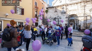 Zadarski Palčići pustili u zrak stotine ljubičastih balona