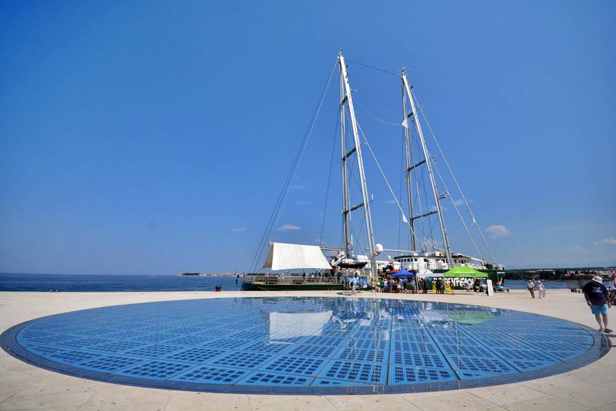 Rainbow warrior u Zadru