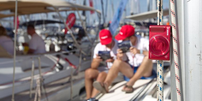 Canon obradovao djecu iz Zadra fotoaparatima i tjednom jedrenja u floti Mirno more