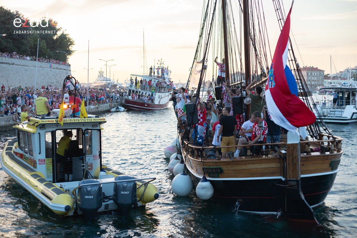 Veličanstven doček četvorice zadarskih Vatrenih Veličanstven doček četvorice zadarskih Vatrenih