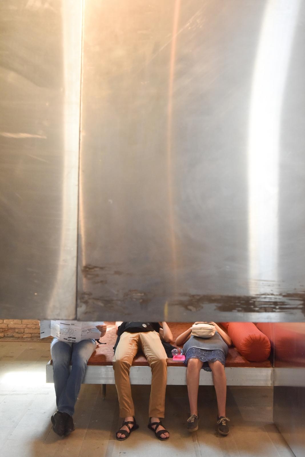 Na 16. Venecijanskom bijenalu otvoren Hrvatski paviljon s instalacijom Oblak Pergola Na 16. Venecijanskom bijenalu otvoren Hrvatski paviljon s instalacijom Oblak Pergola