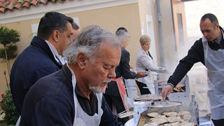 “Hrvatska volontira”: Roštiljada u Domu sv. Frane