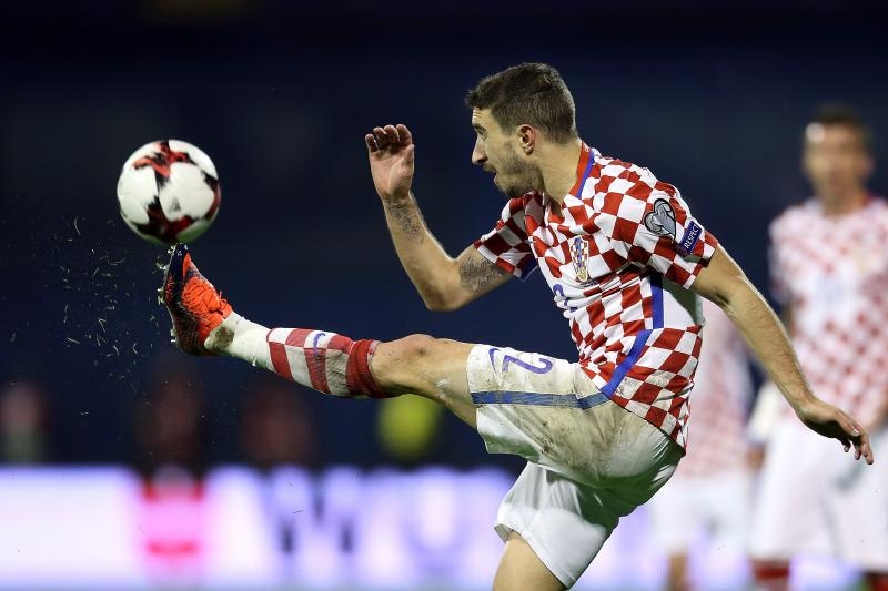 Image 379861 (auto) Image 379861 (auto)