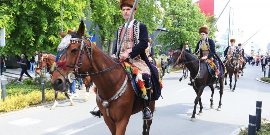 Vukovar: Svečana alkarska povorka prošla centrom grada