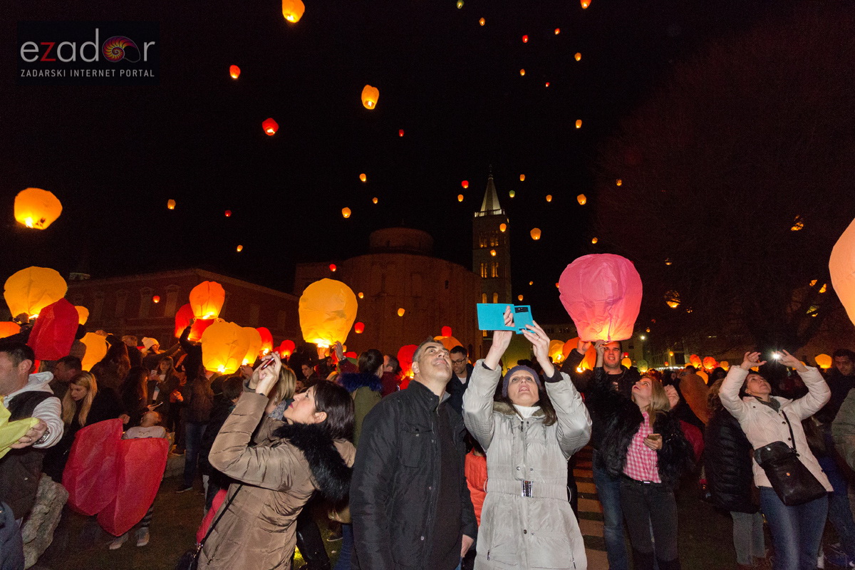 Humanitarni svjetlosni spektakl “Zaželi ljubav” na zadarskom Forumu, 18. veljače 2017. Humanitarni svjetlosni spektakl “Zaželi ljubav” na zadarskom Forumu, 18. veljače 2017.