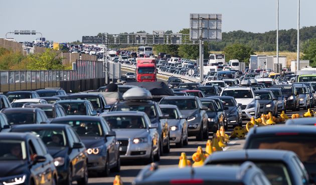 Kolona, gužva, promet, lučko