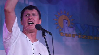 Virsko ljeto 2016: Tomislav Bralić i klapa Intrade oduševili 12 tisuća obožavatelja na virskoj rivi Virsko ljeto 2016: Tomislav Bralić i klapa Intrade oduševili 12 tisuća obožavatelja na virskoj rivi