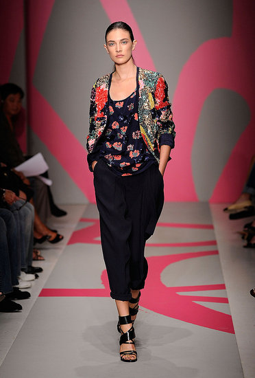 DKNY – Proljeće 2010. (foto: www.coutorture.com)