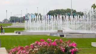 Zagreb: Novouređene fontane u Ulici Hrvatske bratske zajednice puštene u rad Zagreb: Novouređene fontane u Ulici Hrvatske bratske zajednice puštene u rad