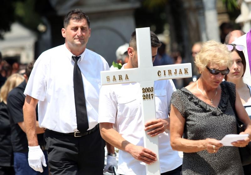 Na zadarskom Gradskom groblju na posljednji počinak ispraćena Sara Čirjak