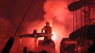 Zrce, 090711.
Na prvom hrvatskom Big Beach partyju na plazi Zrce nastupio je Fatboy Slim pred oko 10 tisuca posjetitelja. Fatboy Slim, DJ za siroke narodne mase. Svo vrijeme dvosatnog nastupa drzao je publiku u visokom ritmu tako da je ona svo vrijeme ple Zrce, 090711.
Na prvom hrvatskom Big Beach partyju na plazi Zrce nastupio je Fatboy Slim pred oko 10 tisuca posjetitelja. Fatboy Slim, DJ za siroke narodne mase. Svo vrijeme dvosatnog nastupa drzao je publiku u visokom ritmu tako da je ona svo vrijeme ple